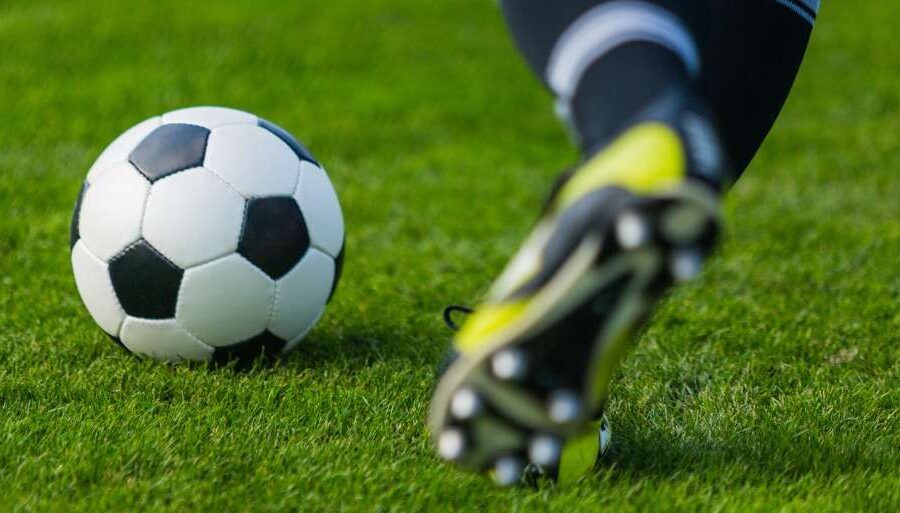 The Eredivisie had to be terminated prematurely due to the coronavirus crisis. Our lawyers explain the legal aspects of the decision of the Dutch football Association on how to end the season.